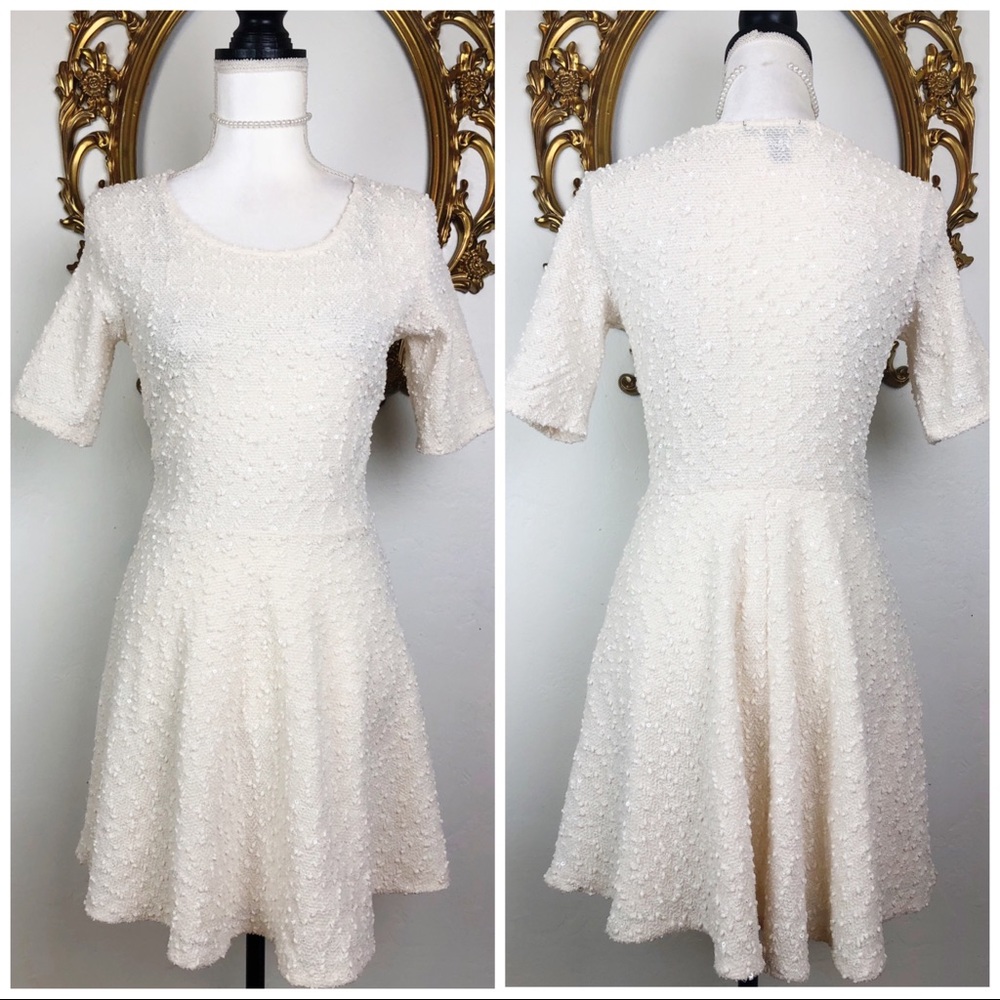 Forever 21 Ivory Textured Sequined Dress Size M